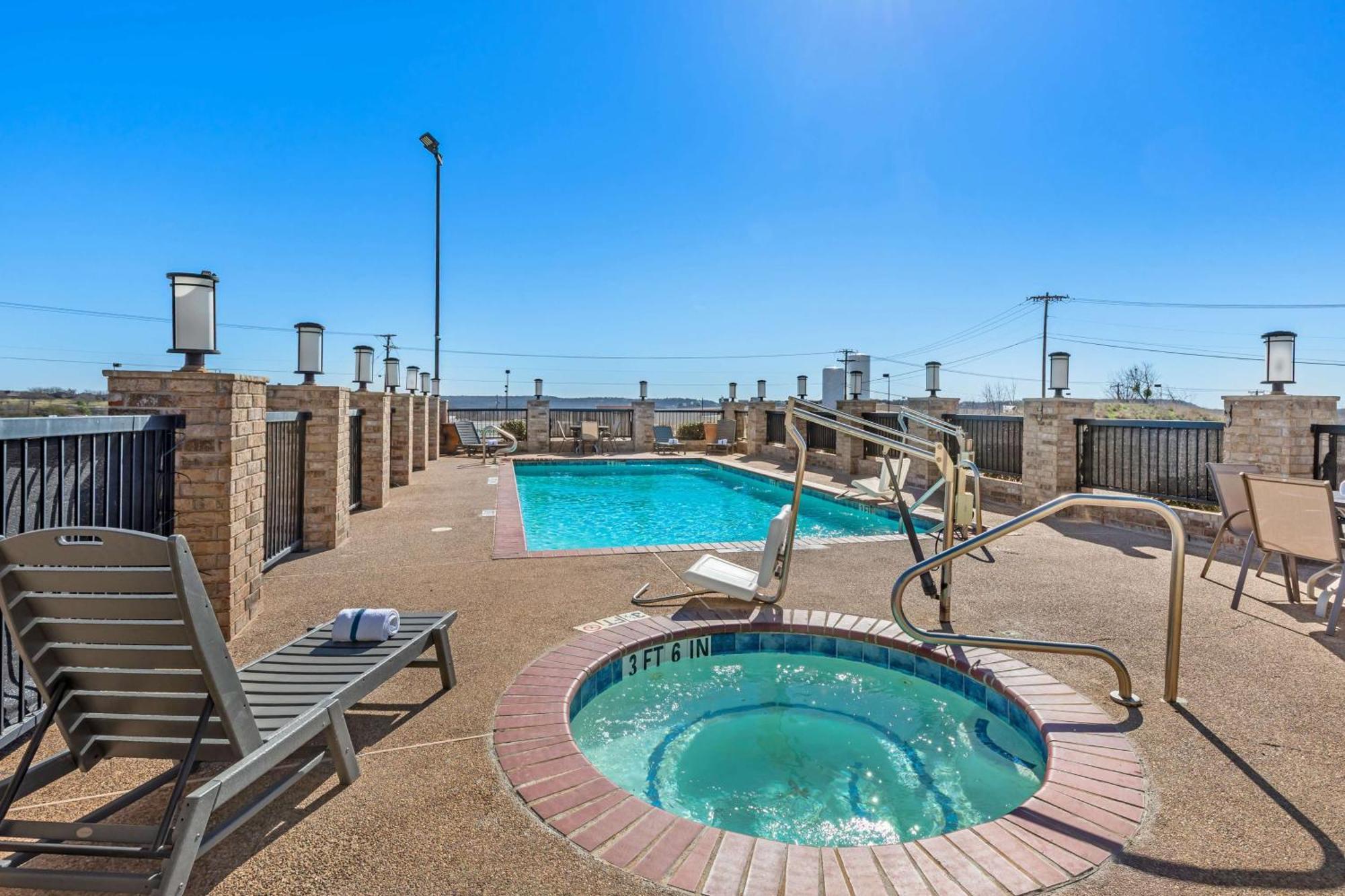 Best Western Club House Inn & Suites Mineral Wells Exterior foto
